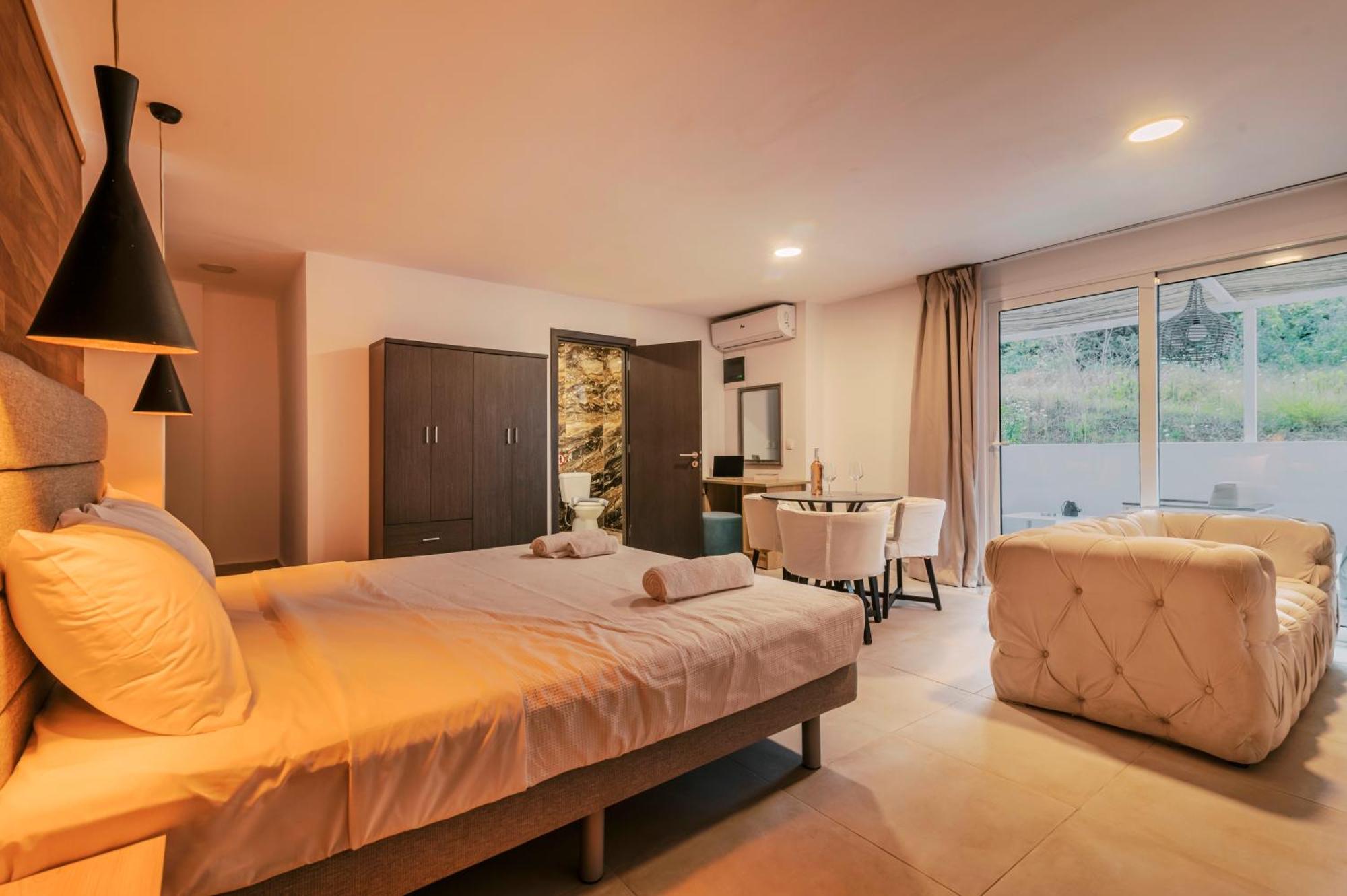 Bamboo Suites Hotel Ialysos  Esterno foto